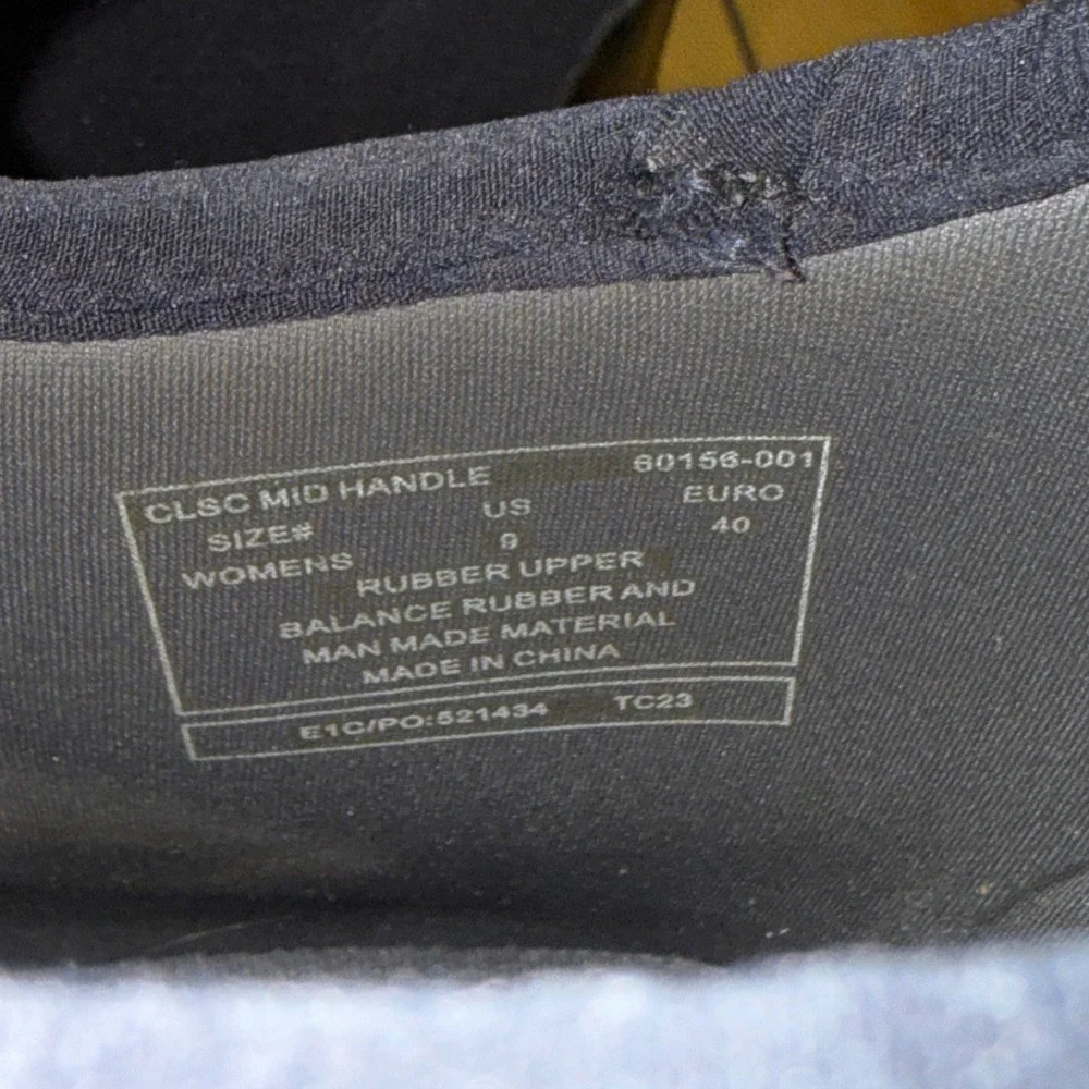 Bogs Classic Mid Handle Black Waterproof Insulated Rain Boots 60156-001 Womens 9
